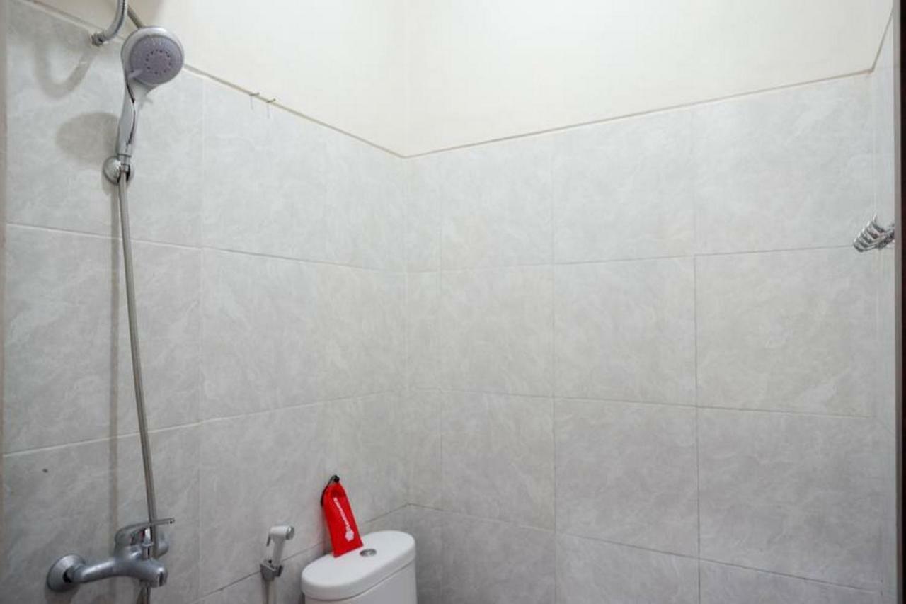 Reddoorz Near Mertasari Beach Денпасар Стая снимка